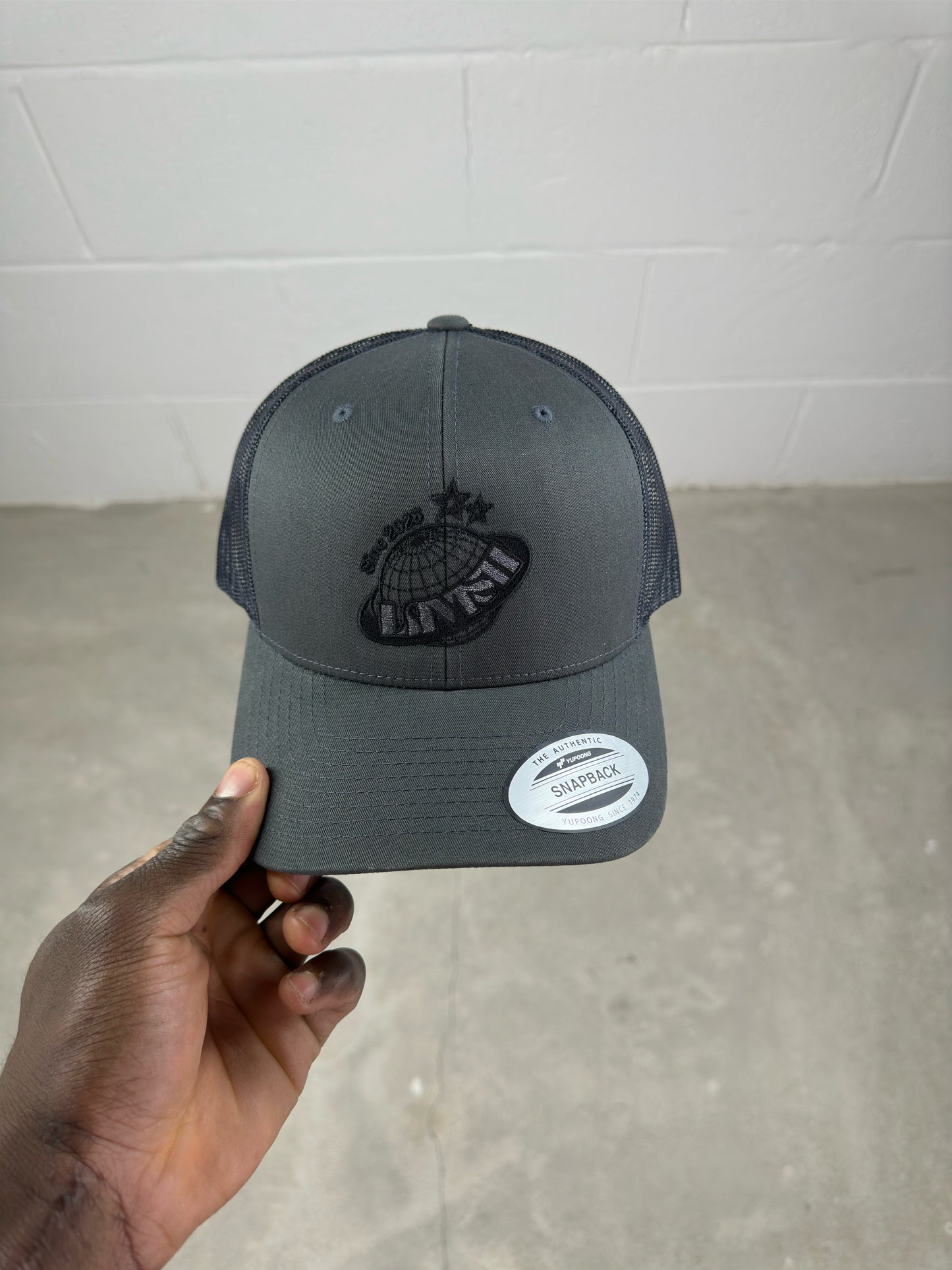 GLOBAL LAVISHWRLD CAP DARK GREY